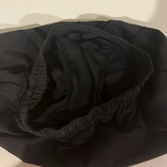 lululemon hotty hot shorts - Picture 4 of 4